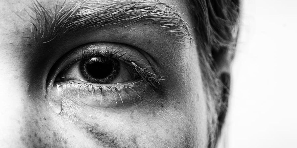 hurt people, blog Holi ME